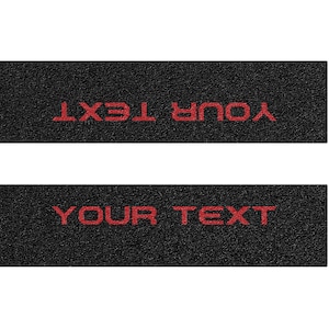 Tufskinz / Protección para umbral de puerta con texto personalizado - Compatible con Highlander 2020-2025 - Kit de 2 piezas