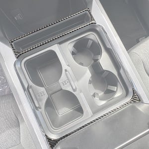 Tufskinz | Acabamento de console central para Ford Super Duty 2023-2026 - Kit de 2 peças