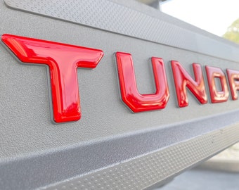 Tufskinz / Revestimientos de letras para el riel de la caja de carga - Compatible con Tundra 2022-2026 - Kit de 6 piezas