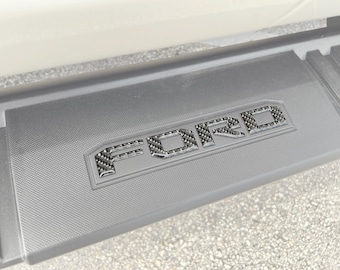 Tufskinz | Letter-overlays treeplank - past op Ford Super Duty en F-150 ronde cabine 2023-2026 - 8-delige set