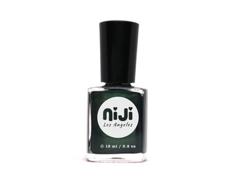 Emerald Green Shimmery Nail Polish: 10-Free Vegan Lacquer