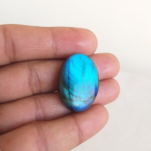 Oval Labradorite Cabochon: 39.8 Carat Gemstone (30x21x7 MM)