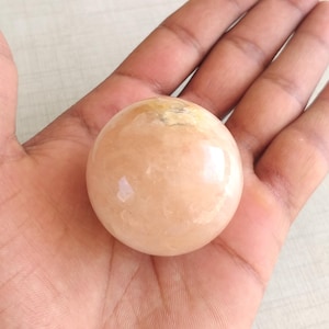 Quartz Polished Sphere: Heilender Kristall, handgemacht, Wohnkultur (42 MM, 110 Gramm)