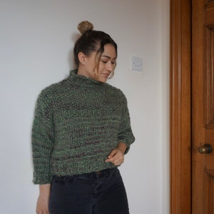 Bella cropped sweater knitting pattern