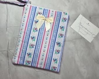 Quilted Bow Kindle Sleeve / Kindle Case.