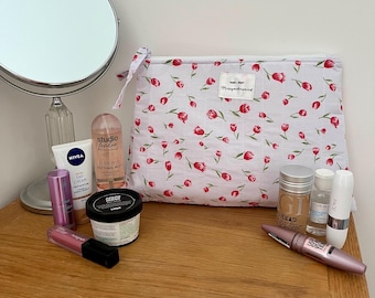 Quilted make-up bag, pouch / cosmetic organiser/travel pouch.