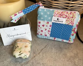 Quilted small coin pouch / accessories pouch