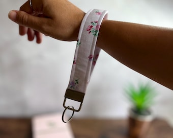 Handmade Botanical Print Keychain Wristlet – Floral Fabric Key Fob