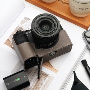 Custodia mezza in pelle Epsom Martinduke per Sony α7C II/ α7CR