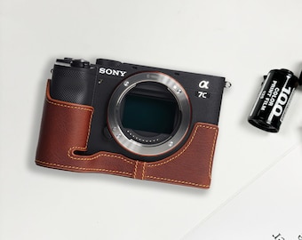 Sony Cyber-shot DSC-T100 8,1 MP Digital Camera. Vintage Sony Cyber-shot DSC-T100 8,1 MP Digital Camera. Vintage