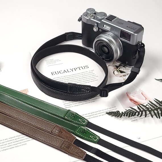 OLYMPUS　PEN EE2　ケース付き OLYMPUS PEN EE2 ケース付き