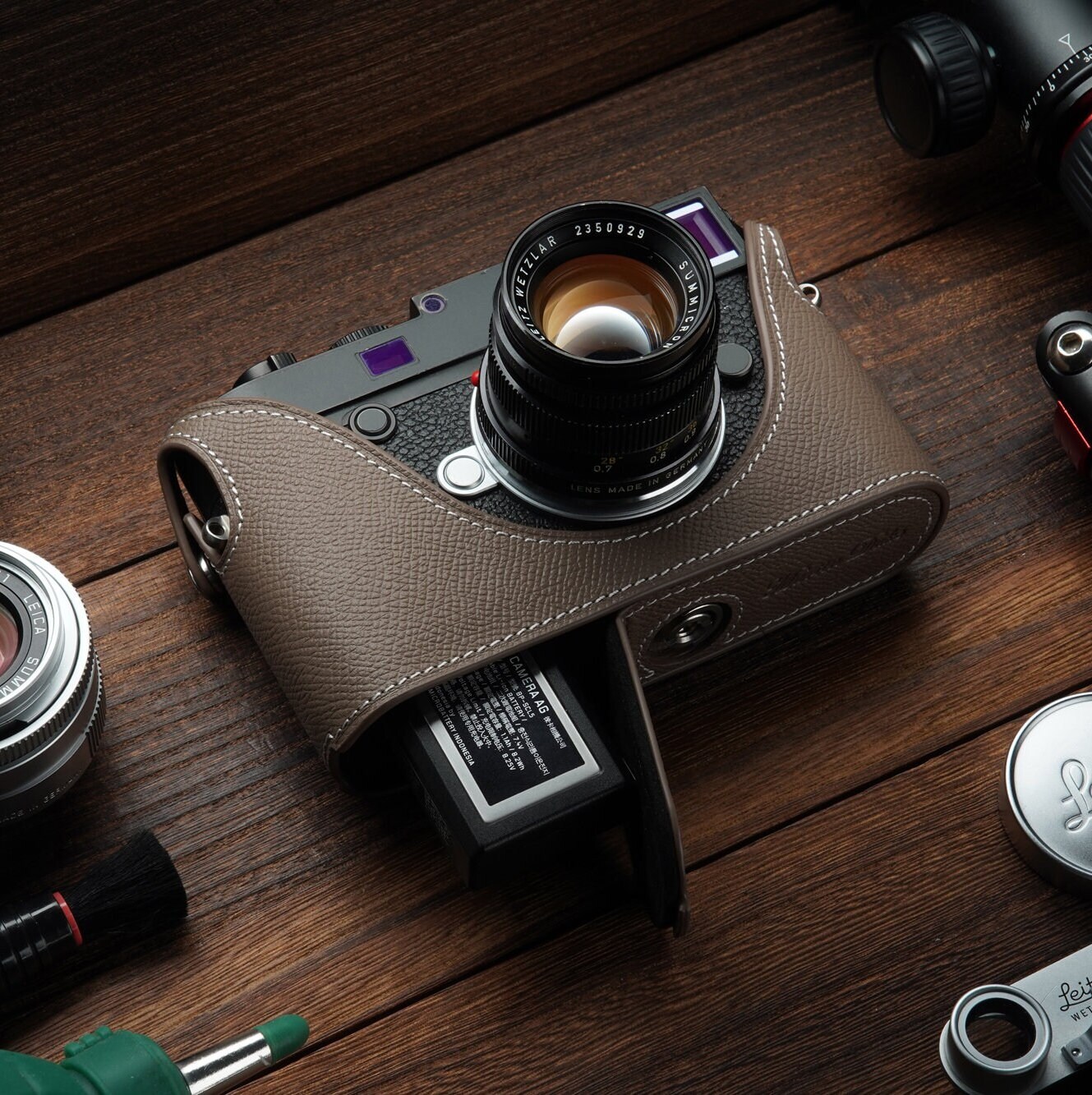 leica m10 half case