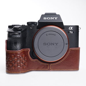 Martinduke half case for Sony A7II/ A7RII (Italian Leather Weaving)