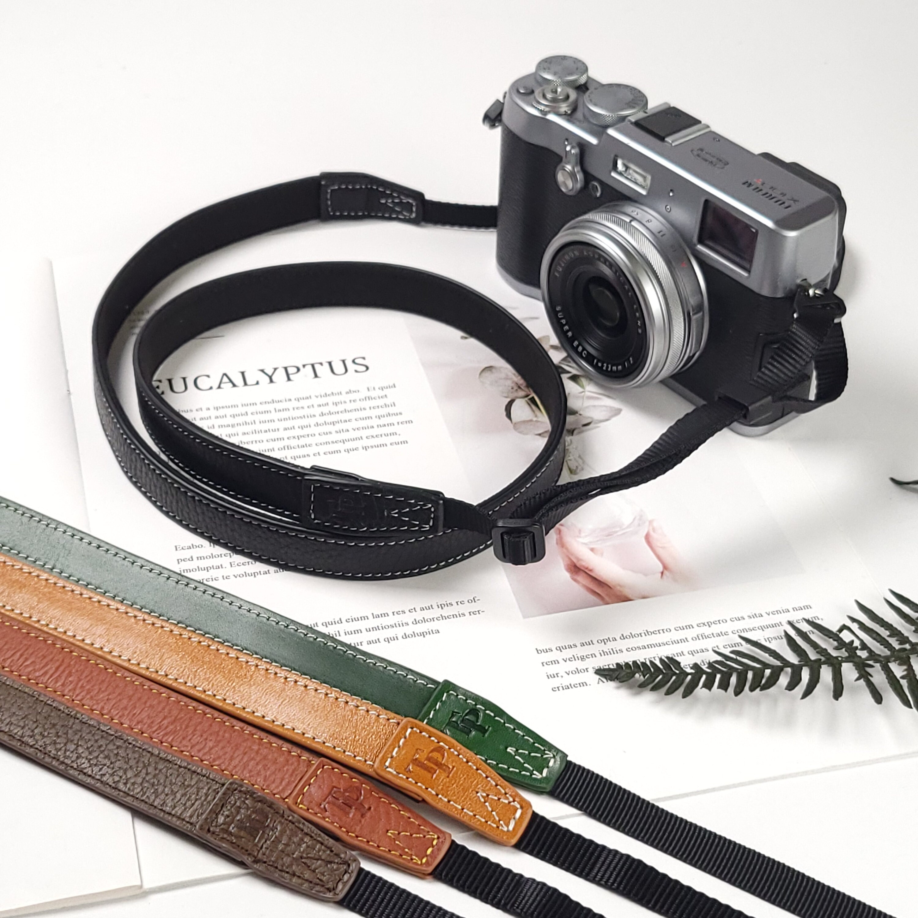 LEITZ minolta CL フィルムカメラオリジナルストラップ、ケース付