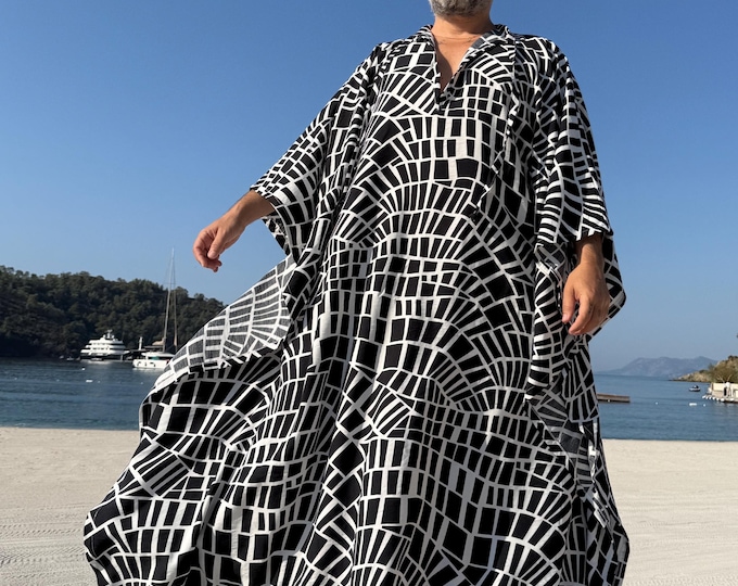Mens caftan black and white viscose authentic CAFTAN for men /  greek style kaftan / loose kaftan