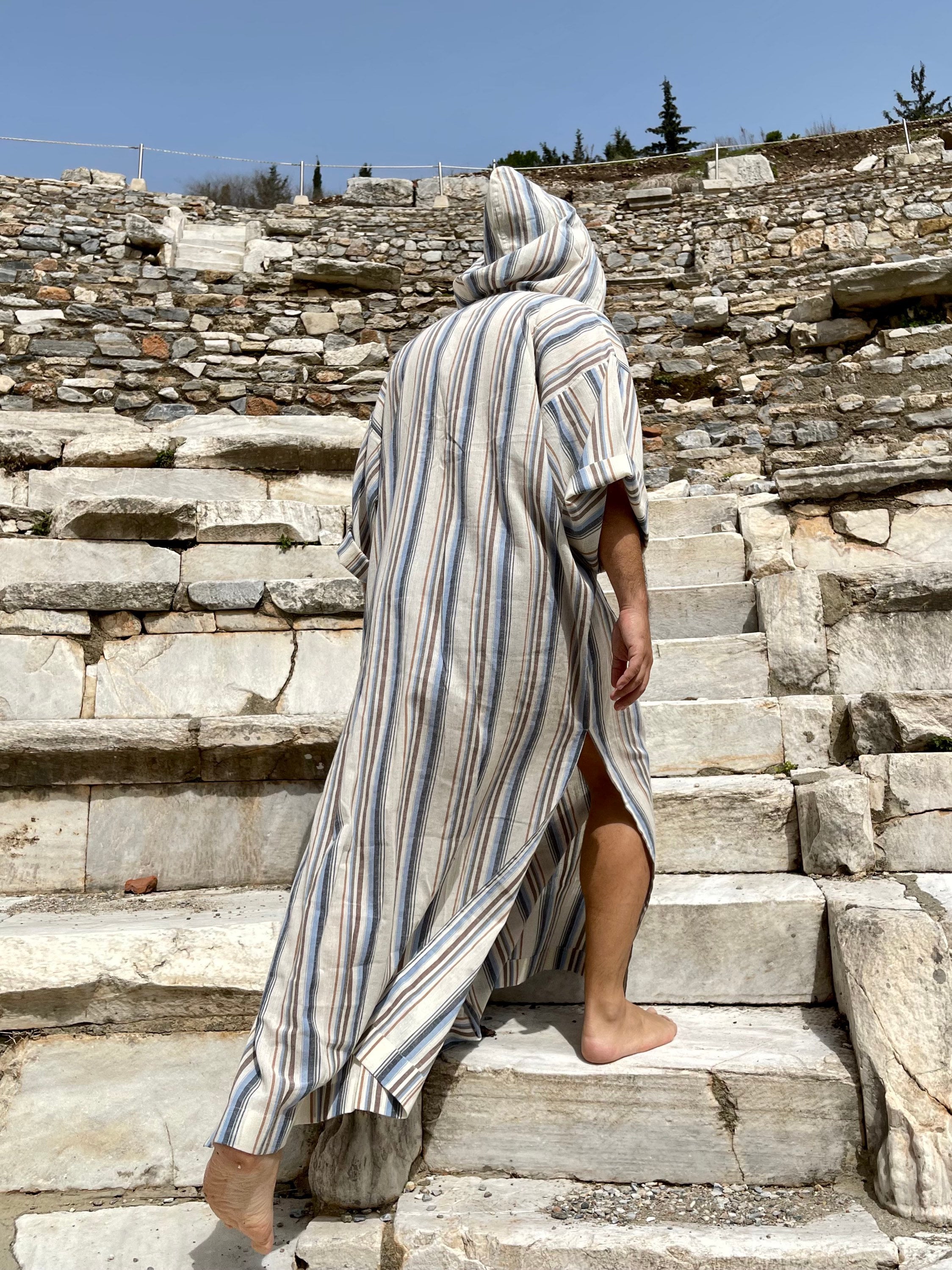 cowl kaftan with sleeve