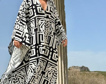 Mens caftan black and white viscose authentic CAFTAN for men /  greek style kaftan / loose kaftan