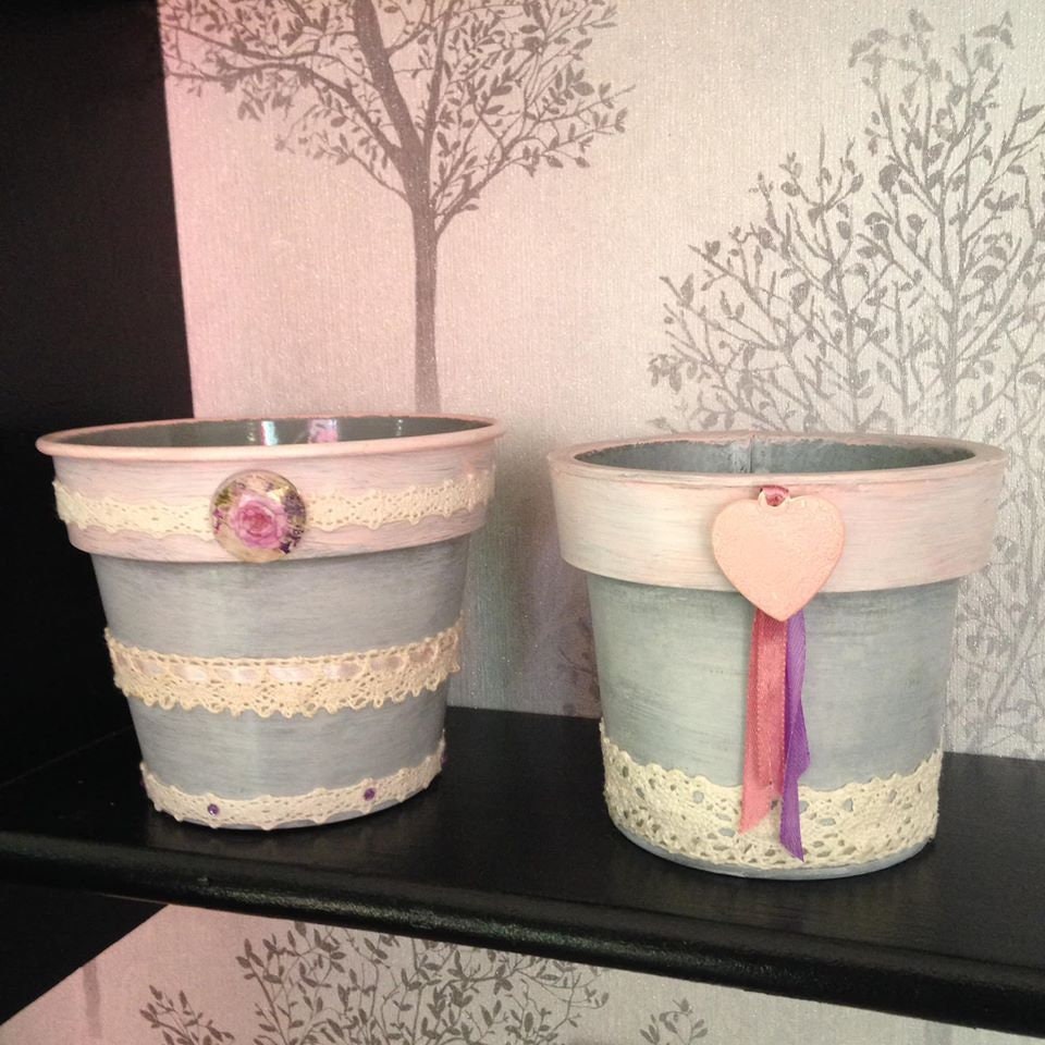 Lot de Deux Caches-Pots en Métal Décorés Style Déco Shabby