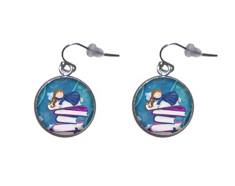 Boucles d'oreilles pendantes en acier, diamètre 20 mm, illustration fille faite à la main sur des livres