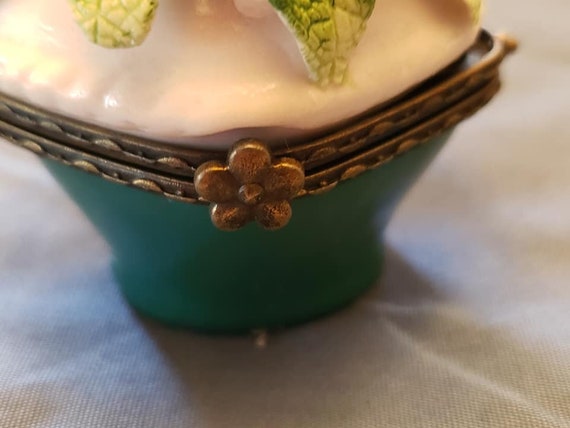 Antique Pill Box with Ceramic Flowers - image 4