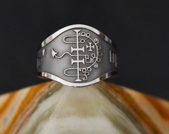 Adjustable Asmoday seal relief ring with the symbols of Scorpio + Aquarius and the Sun and Mars on its sides
