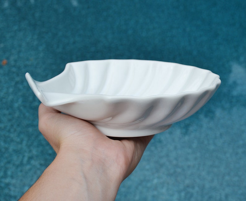 shell ring dish jewellery dish ocean dish engagement gift Ocean resin dish resin ocean shell ceramic trinket dish ocean resin wave