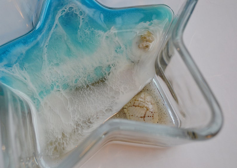 beach gift glass bowl trinket bowl Beach trinket dish starfish bowl jewellery dish resin ocean Resin beach art starfish ring dish