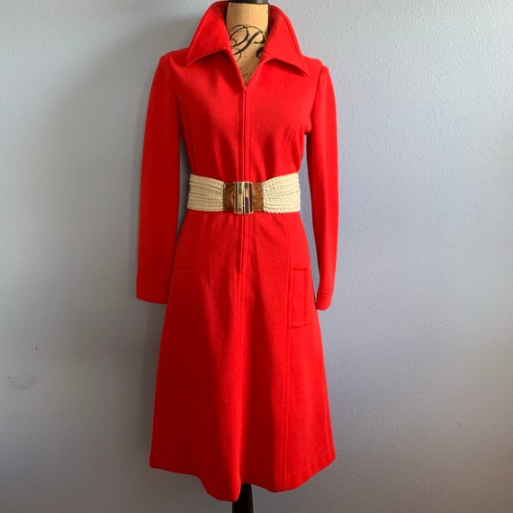 Vintage 60s Red Knit Belted Dagger Pointed Collar