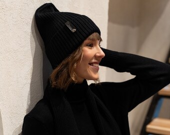 Unisex Merino Wool Beanie: Warm Winter Knit Hat