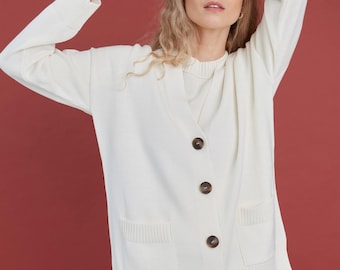 Handmade Merino Wool Cardigan: Natural white Knit Button Sweater with Pockets