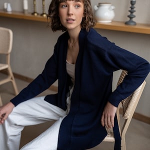 Women&#39;s belted cardigan, Navy blue wool cardigan, Winter sweater, Minimalist knitted jacket with a belt, Knitted loungewear