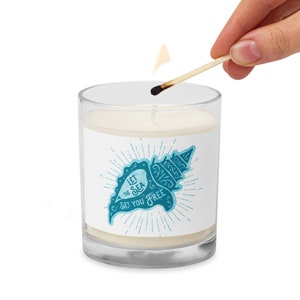Beach theme Glass jar soy wax candle, blue beach sea shell design candle gift, beach house gift, coastal decor