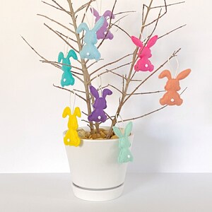 Handmade Felt Easter Bunny Ornaments: Colorful Tree Decor