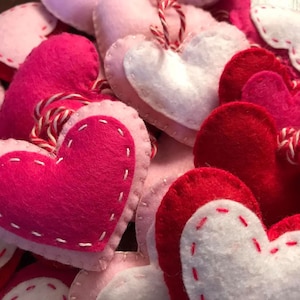 Valentine&#39;s Day Heart Ornament, felt hearts ornaments, valentines day felt heart ornament, valentine&#39;s day decorations, valentines day gift