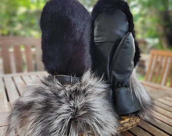 Mittens in genuine leather and silver fox and rabbit fur