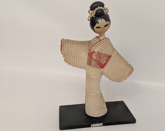 geisha girl figurine Geisha girl figurine