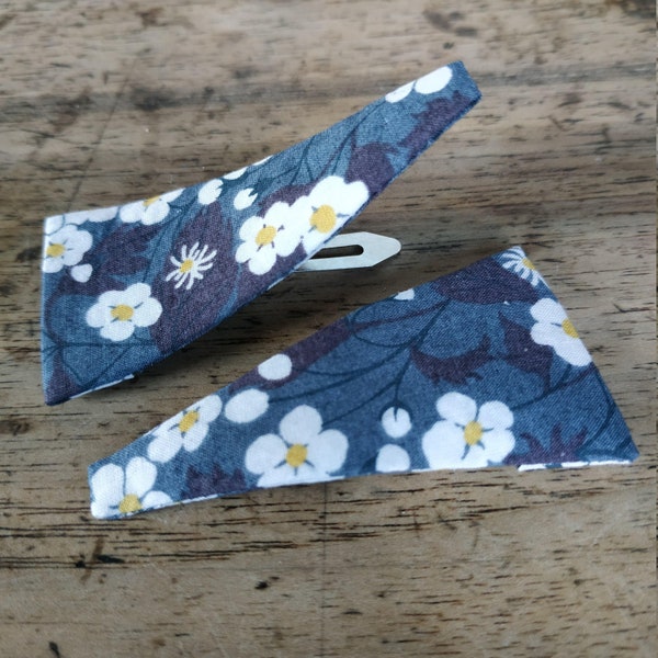 Barrettes pince triangle cheveux tissu Liberty motifs fleurs enfant fille adulte coiffure attache chignon mariage cérémonie école bleu gris