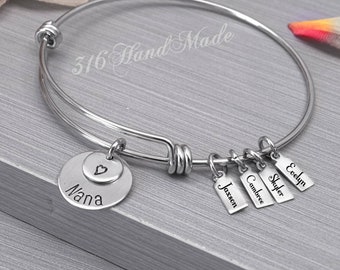 BEKECH Nana Bracelet Grandma Nana Charm Expandable Wire Bangle Nana Jewelry Grandmother Gift for Family Nana