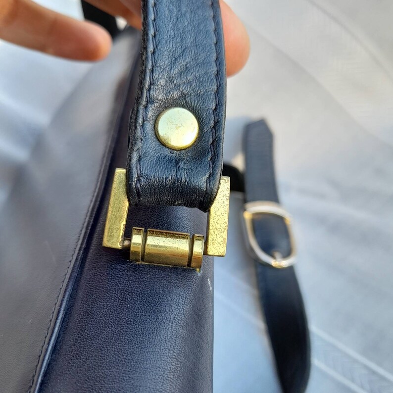 50s60s Crossbody Handbag Saints in Midnight Blue Leather THE SANTI VINTAGE Blue Navi Leather Shoulder BAG