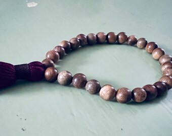 The Holiday Collection | Green Sandalwood | Mala Meditation Bracelet