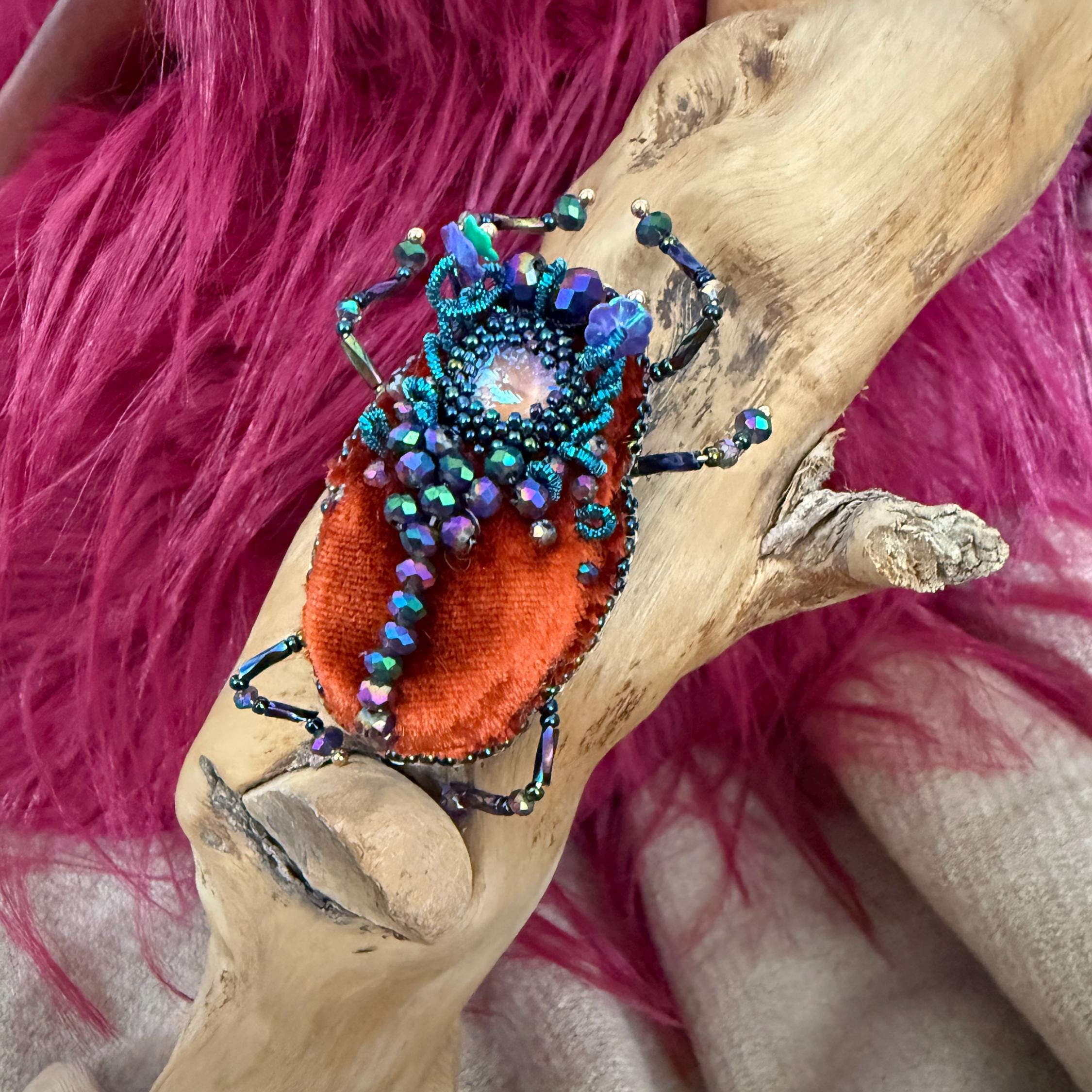 Creation Exquisite Handmade ヴィンテージブローチ Creation Exquisite Handmade ヴィンテージブローチ