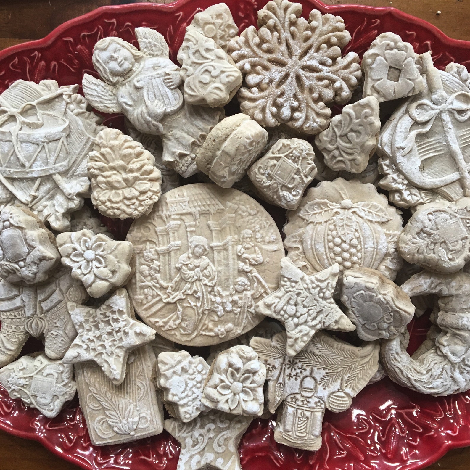 24 Vintage Christmas Tea Cake Cookies Victorian Egg Nog Springerle and Gingerbread, Speculaas, Speculoos Lebkuchen