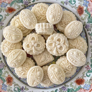 1 Dozen Traditional Theme Anise or Assorted flavor Soft German Springerle Springerli Springli Southern Tea Cake Father's Day Favors 1 Dozen