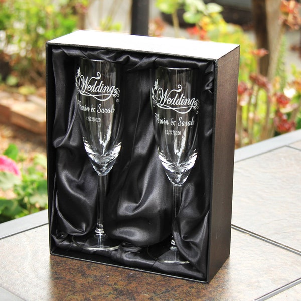 Personalized Wedding Champagne Flutes, Wedding Toasting Flutes, Engraved Champagne Glasses, Champagne Flutes Set of 2 with gift box