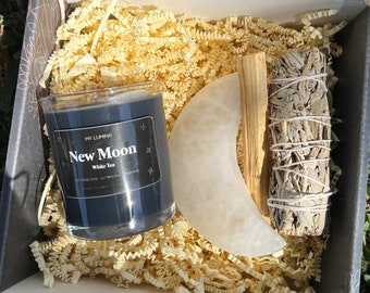 New Moon Crystal Smudging Kit | Sage smudging Kit with crystal candle | White sage and Palo Santo and Selenite Crescent Moon crystal |