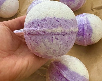 Handmade Lavender Scented Aroma Bath Bombs | Relaxing Self-care bath bombs | Skin Softening | Moisturizing Perfect gift for her |