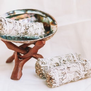 Home Cleansing Smudge Kit with 3 White Sage Bundles and Abalone Shell Smudge Bowl | New Home Blessing Kit | Removes Negative Energy | Floral