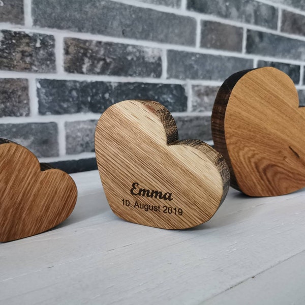 Holz Herz "holzumdrehen" Geschenk aus massiver Eiche; geölt / natur; personalisierbar;  Geburt, Hochzeit, Baby, Sternenkind, Liebe Muttertag