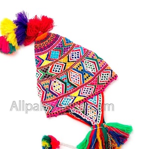 Q&#39;ero Andean Ch&#39;ullo Cap - Beaded, Ceremonial/Colorful Chullo Pom Pom/Peruvian hand knitted Chullo with Llamas/Beautiful Q&#39;ero Chullo Hat