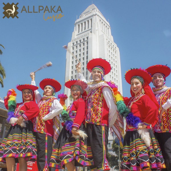 Typical Peruvian costume for women. Typical costume of Peru. Typical Peruvian costume from Cuzco. Typical embroidered dress. VALICHA costume